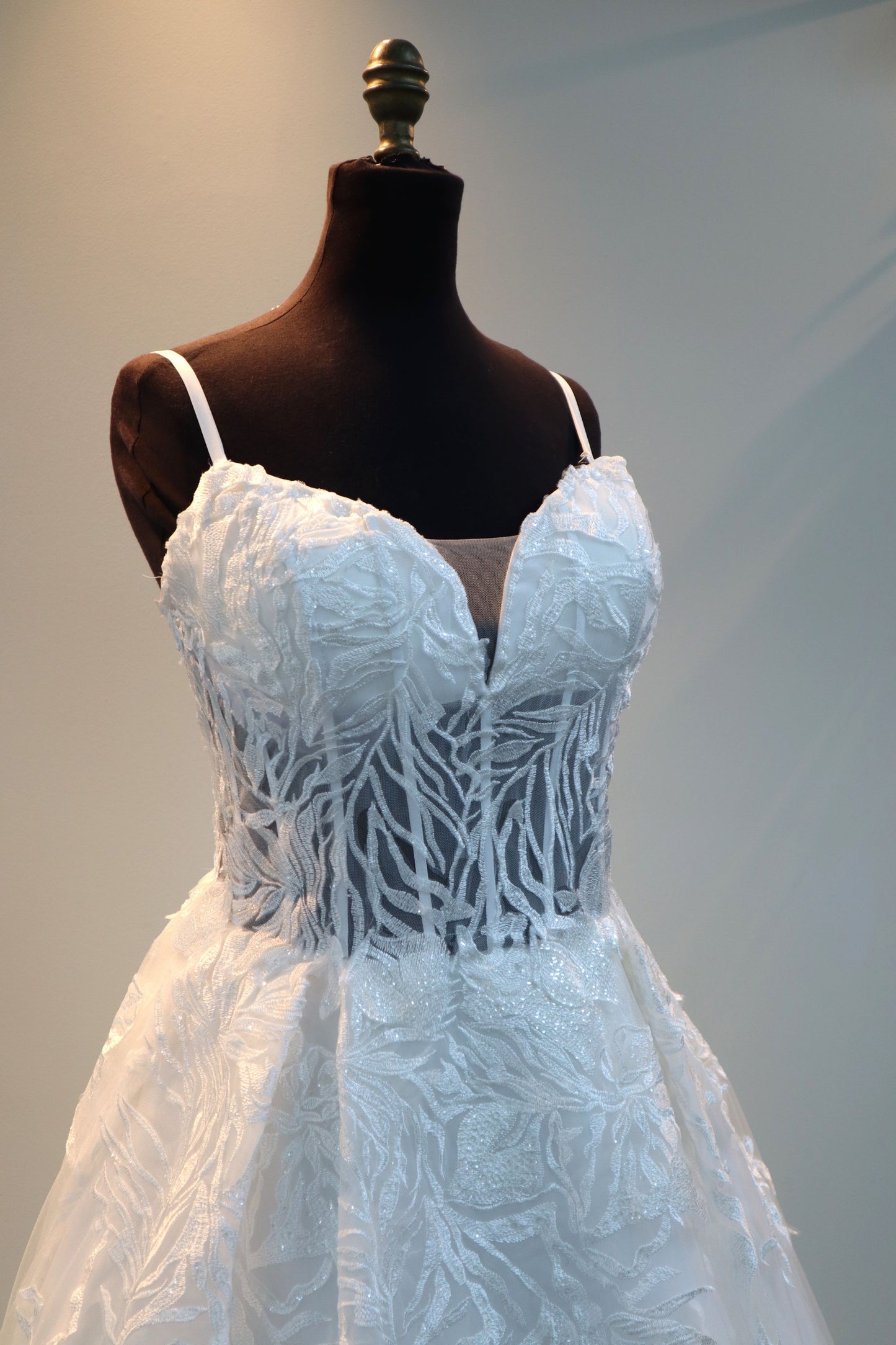 F05394B- Lace