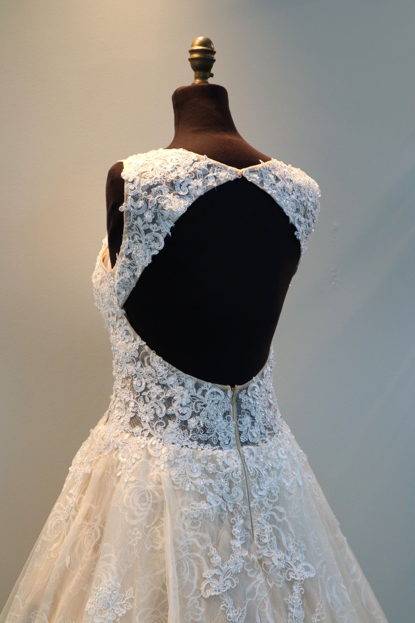 37504A- Lace/Tulle