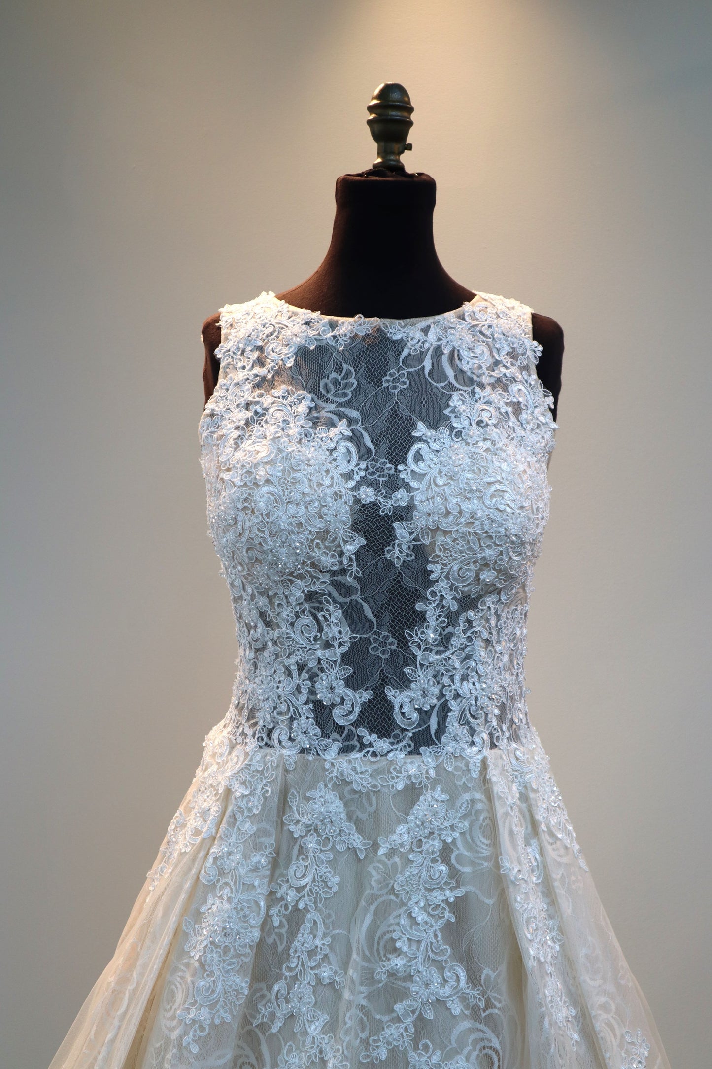 37504A- Lace/Tulle